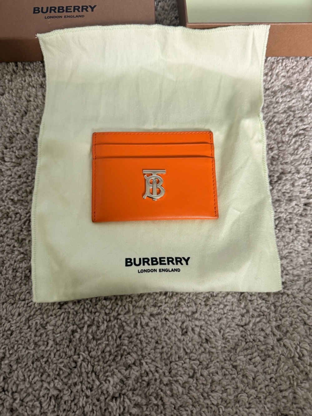 Excellent Condition!

Burberry Orange Leather TB Monogram Card Holder